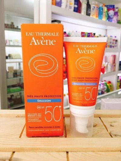 Kem chống nắng cho da hỗn hợp Avène Very High Protection Emulsion SPF50+