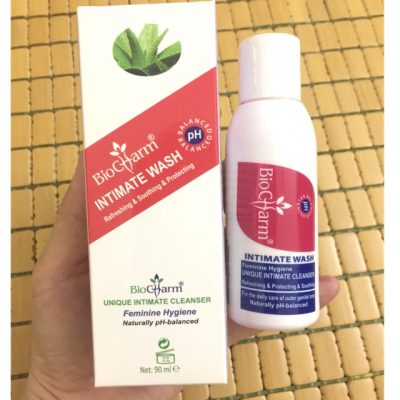 Dung dịch vệ sinh Phụ nữ Biocharm