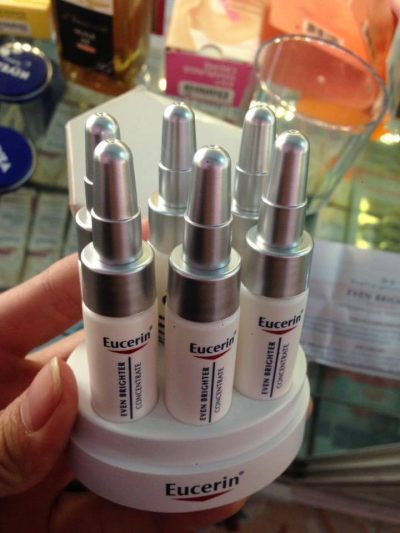 Tinh chất trị nám sáng da Eucerin Even Brighter Pflege-Konzentrat với 6 ống x 5 ml