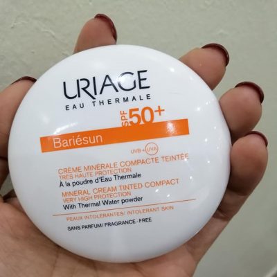 Kem Phấn Trang Điểm Bằng Bột Khoáng Chống Nắng Che Khuyết Điểm Uriage Bariésun Mineral Cream Tinted Compact Very Hight Protection SPF50